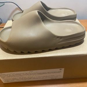 Yeezys slides (original)